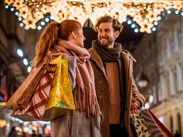 El 52% de los españoles se plantea vender los regalos que no les gusten estas Navidades, según Wallapop