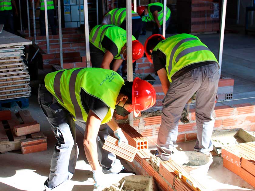 trabajadores-construccion