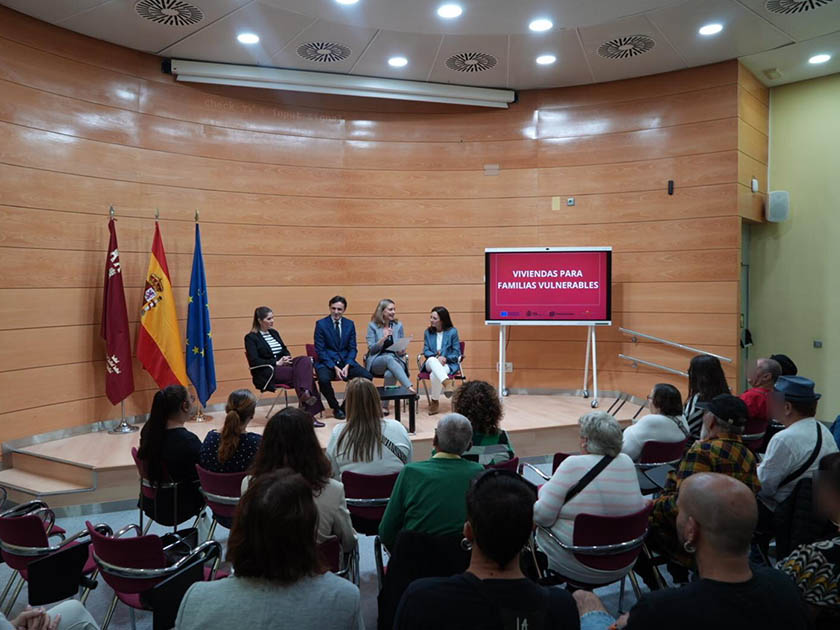 La Región destina 13,5 millones a facilitar vivienda a familias en exclusión social mediante PARES