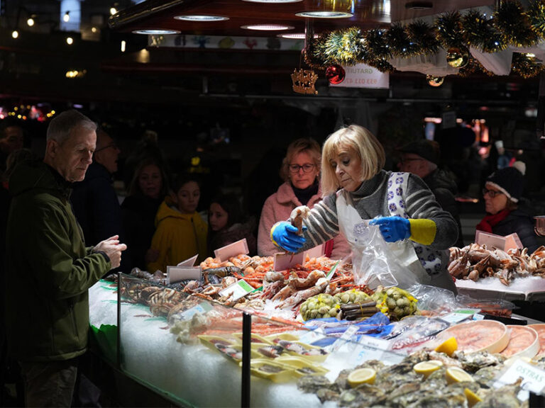 CaixaBank Research prevé que el PIB español modere su crecimiento hasta el 2,1% en 2026