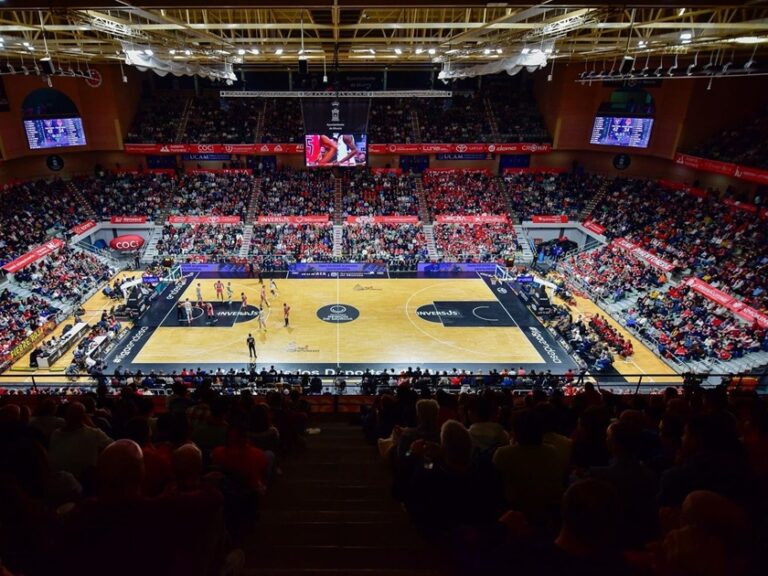 Moyca llevara 8.100 tarrinas de uva sin semilla a la Nochevieja del UCAM Murcia y Real Madrid
