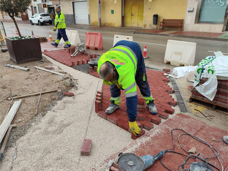 Murcia mejora la accesibilidad de la calle Mayor de Santa Cruz