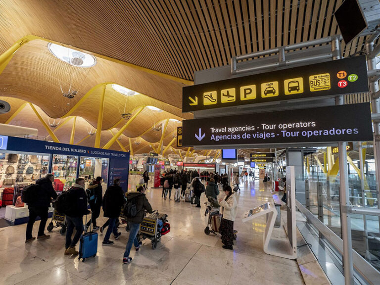 Los vuelos el día de Navidad aumentan un 8,7% y superan los 3.500 en España