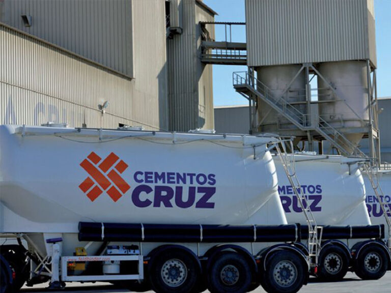 Cementos La Cruz celebra 25 años y presenta ‘Eraclitus’, un cemento de baja huella de carbono