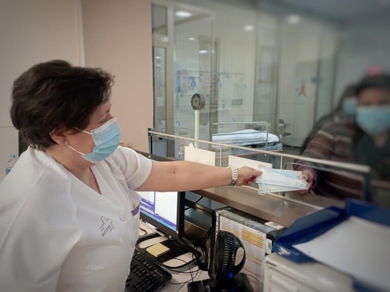 El SMS en cifras récord: supera los 12 millones de consultas en Atención Primaria