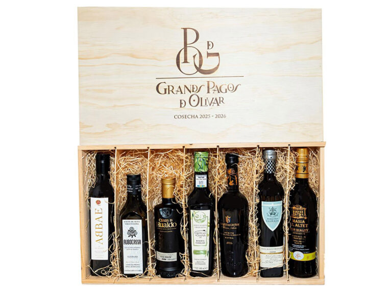 La élite de los olivareros españoles se alía para comercializar la nueva cosecha de AOVEs de Pago