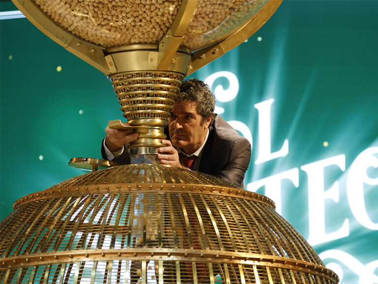 ¡Ya ha salido El Gordo! El primer premio de la Lotería de Navidad es el 79.432