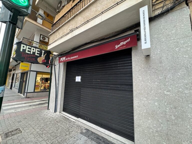 Murcia despide a Pepe de los Jamones, guardián de una tradición y de sus famosas murcianas