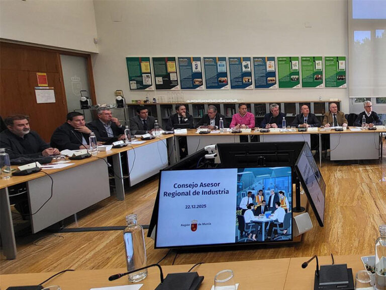 El nuevo Plan Industrial se adaptará a la Industria 4.0 con IA y ciberseguridad