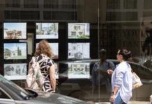 El 15% de las viviendas en venta rebaja su precio una media de 14.049 euros
