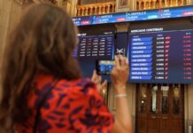El Ibex pierde los 19.600 puntos arrastrado por la fuerte bajada de Inditex y el alza del petróleo