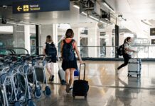 España recibe casi 4 millones de pasajeros aéreos más en ocho meses y supera los 79 millones