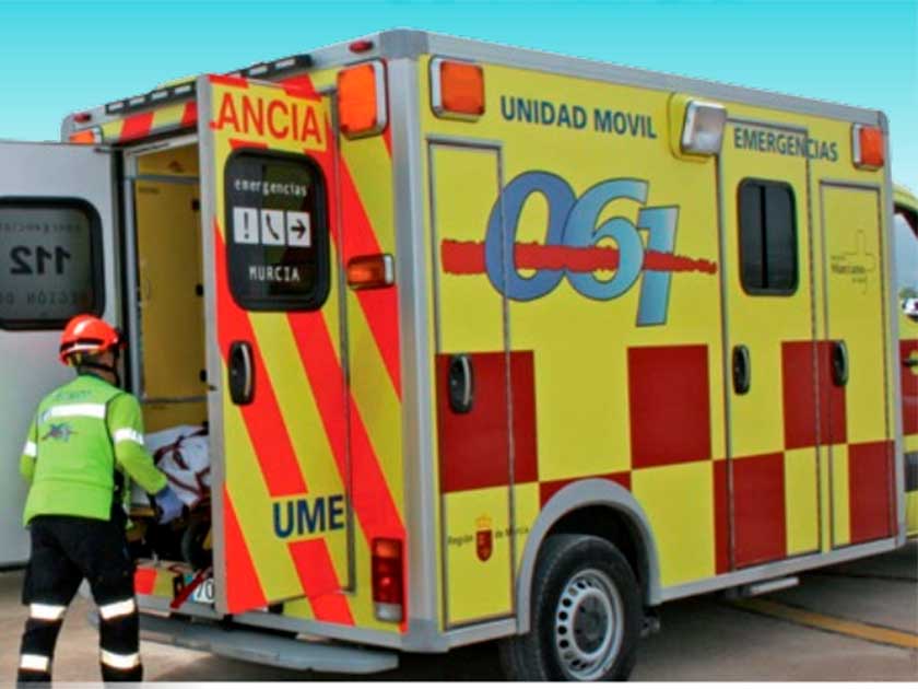 ambulancia-061