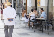 La actividad privada de España se acelera a máximos en casi dos años, según PMI